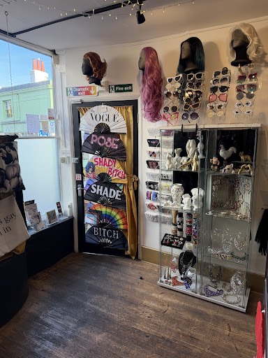 The Birdcage Bars & Clubs in Brighton – GayOut Guide