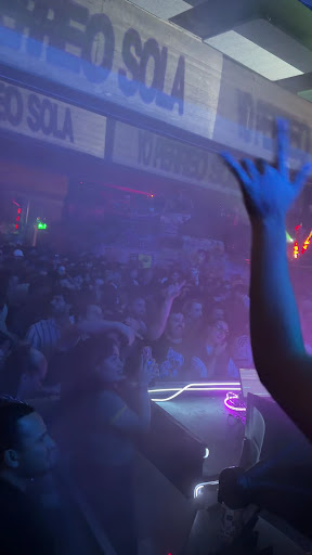 Virage Paris Bars & Clubs in Paris – GayOut Guide