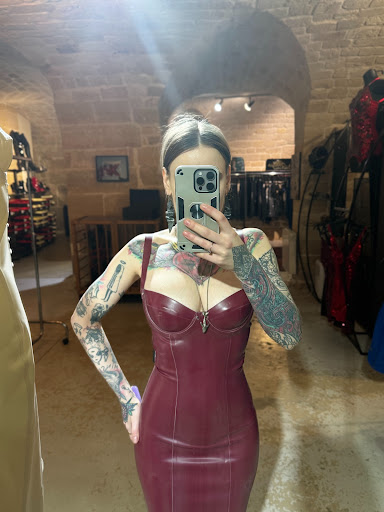 Boutique Métamorph'Ose Shops in Paris – GayOut Guide