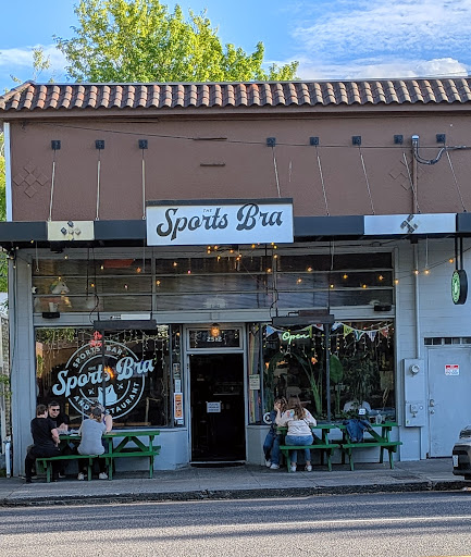 The Sports Bra Bars & Clubs in Portland – GayOut Guide
