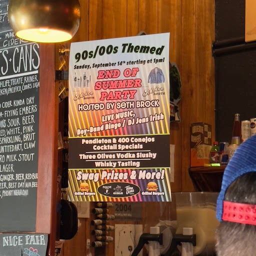 Advice Booth Bars & Clubs in Portland – GayOut Guide