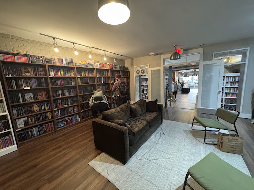 Little District Books Shops in Washington – GayOut Guide