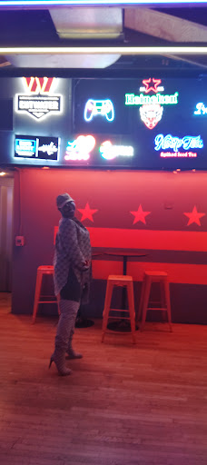 A League Of Her Own Bars & Clubs in Washington – GayOut Guide