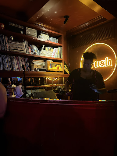 Crush Dance Bar Bars & Clubs in Washington DC – GayOut Guide