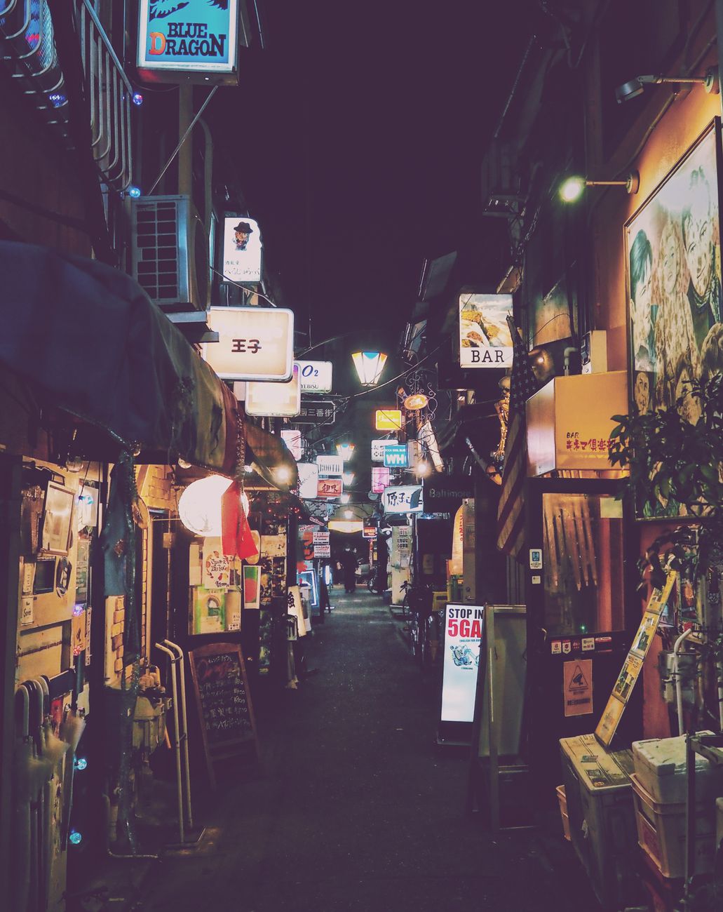 新宿二丁目ゲイバー「がいずば。」