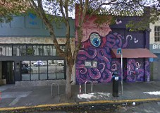 Sullivan's Gulch Bar & Grill Bars & Clubs – GayOut Guide