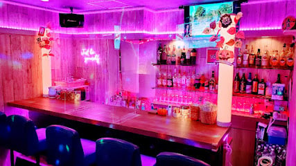 ゲイバー Queen Bar TOSSY