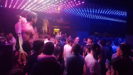 Love Dance Point Gay-Friendly Bars & Clubs in Istanbul – GayOut Guide