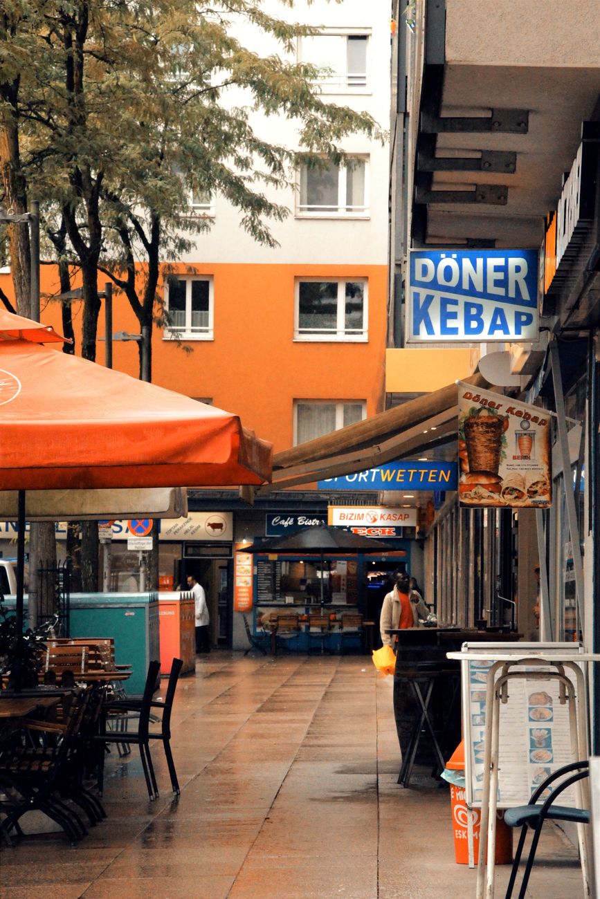 Mustafa's Can Gemüse Kebap Gay-Friendly Restaurants in Berlin – GayOut Guide