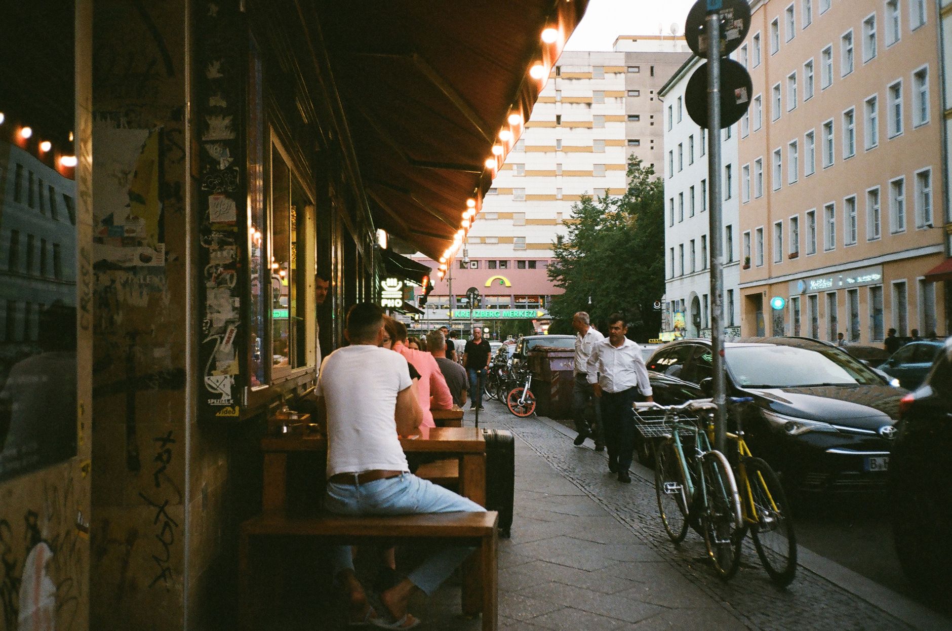 POTS Gay-Friendly Restaurants in Berlin – GayOut Guide