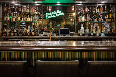Taureaux Tavern