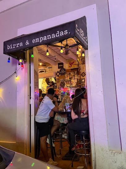 Deshistoria: Birra & Empanadas (Bar de Empanadas)
