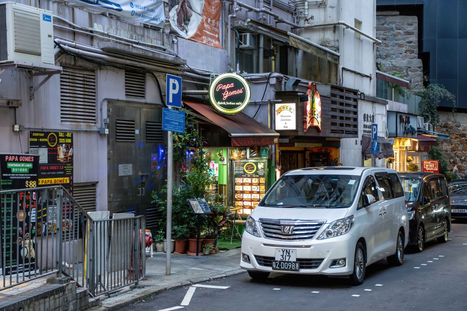 Luigi’s Italian American Gay-Friendly Restaurants in Hong Kong – GayOut Guide