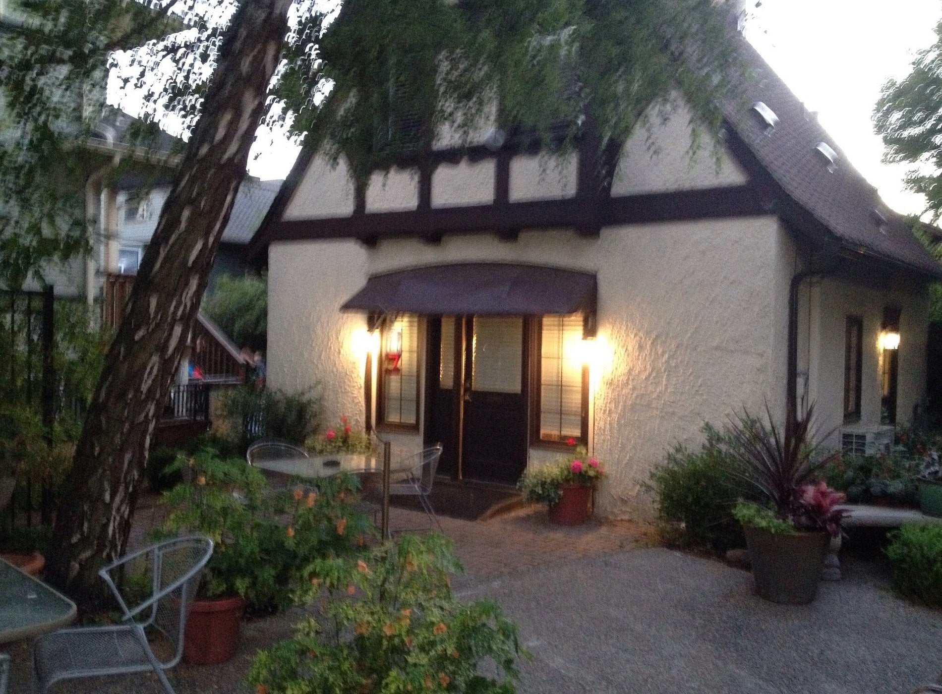Cecil Bacon Manor