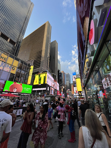 Lyceum Theatre Entertainment in New York – GayOut Guide