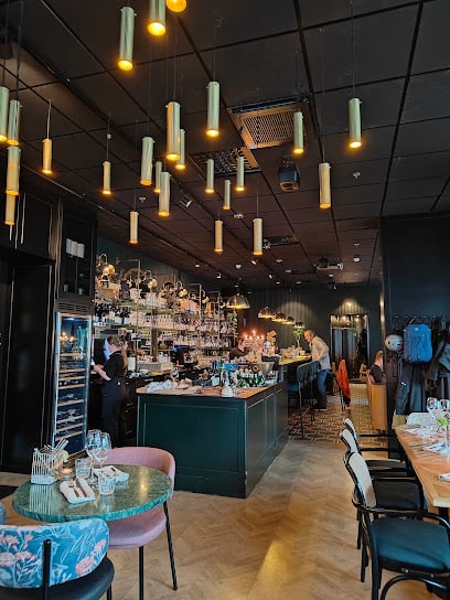 Alfred Kitchen & Bar