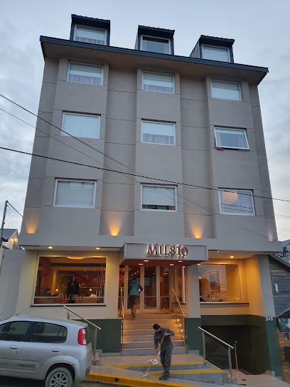 MIL810 Ushuaia Hotel