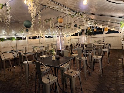 Castaway Bar & Restaurant