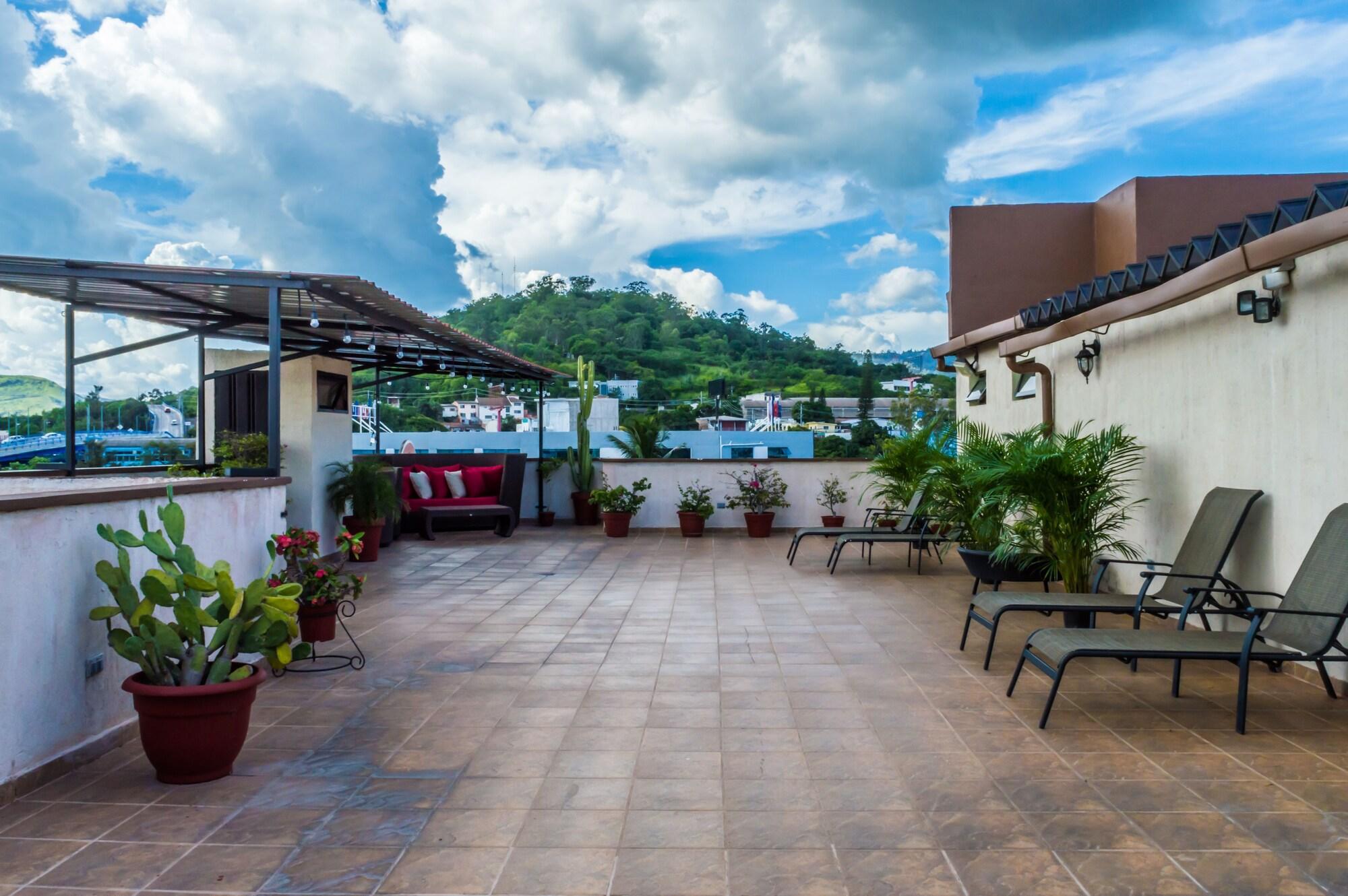 Hotel Humuya Inn