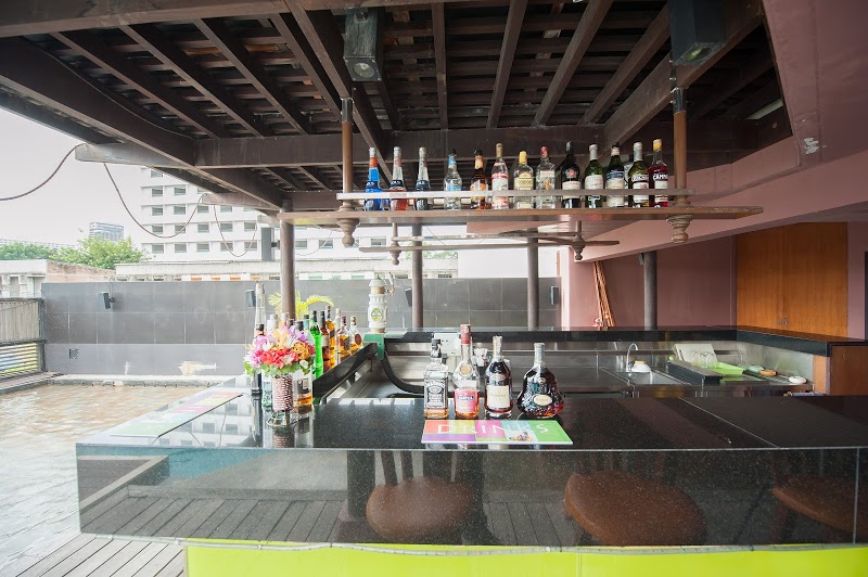Holiday Inn Laval Hotels in Laval – GayOut Guide