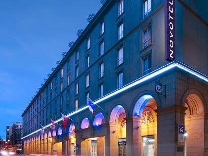 Novotel Toronto Centre Hotels in Toronto – GayOut Guide