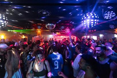 Palms On Oxford Bars & Clubs in Darlinghurst NSW 2010 – GayOut Guide