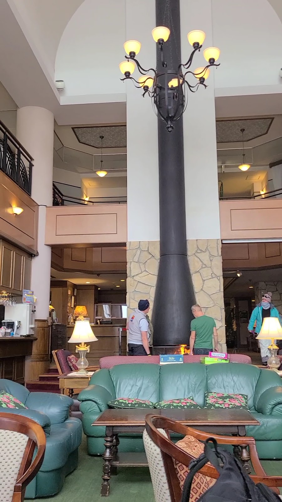 Mominoki Hotel Hotels in Hakuba – GayOut Guide