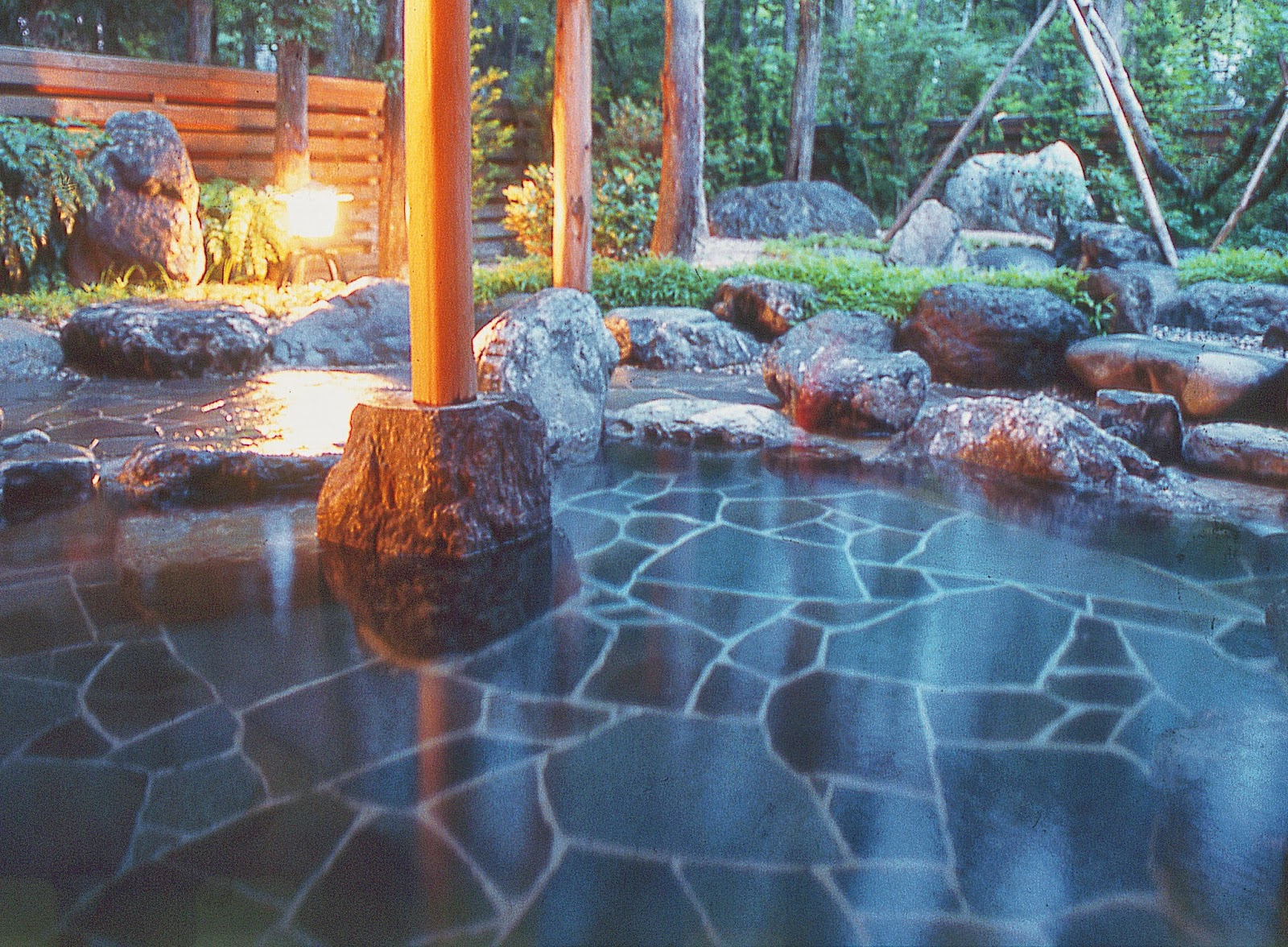 Mominoki Hotel Hotels in Hakuba – GayOut Guide