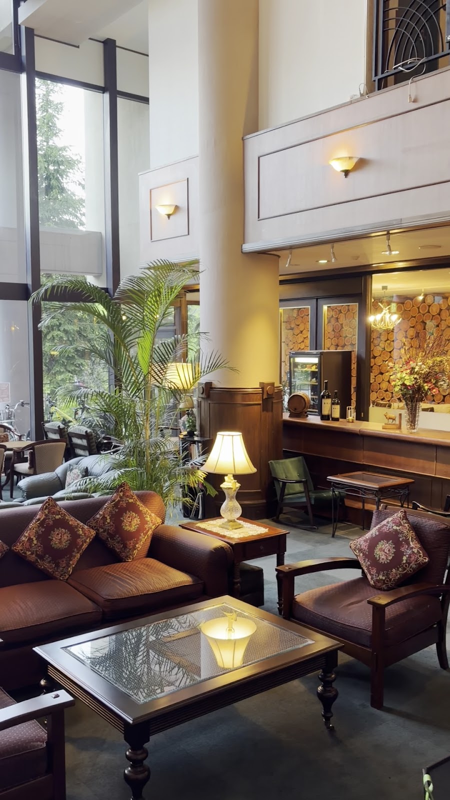 Mominoki Hotel Hotels in Hakuba – GayOut Guide