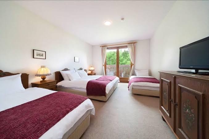 Marillen Hotel & Restaurant Hotels in Hakuba – GayOut Guide
