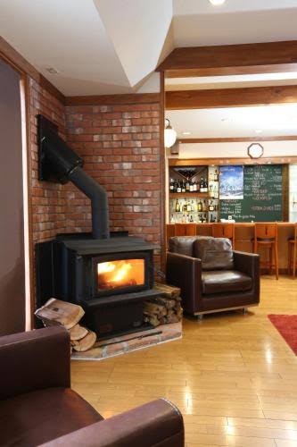 Snowlines Lodge Hotels in Hakuba – GayOut Guide