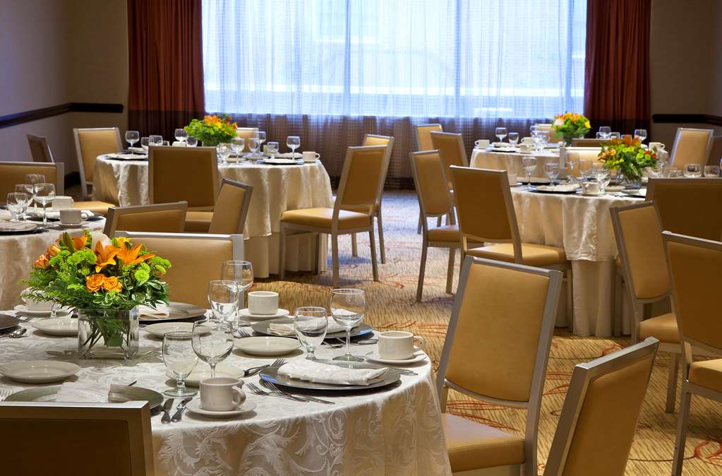 Embassy Suites Hotel at the Chevy Chase Pavilion Hotels in Chevy Chase – GayOut Guide