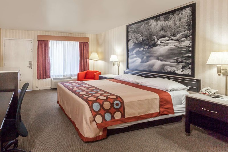 Travelodge Sheffield Central Hotels in Sheffield – GayOut Guide
