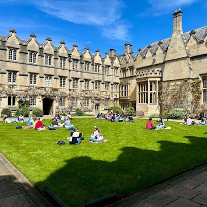 Jesus College Oxford Hotels in Oxford – GayOut Guide