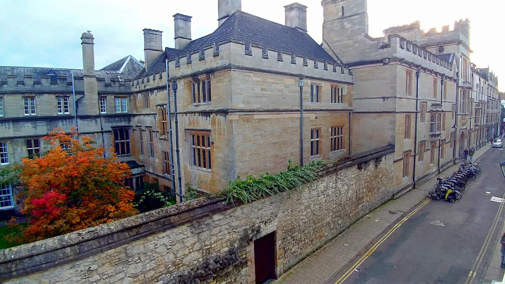Tower House Guest House Hotels in Oxford – GayOut Guide