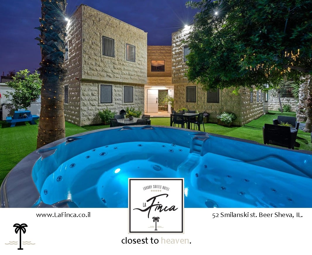 La Finca Luxury Suites Hotel