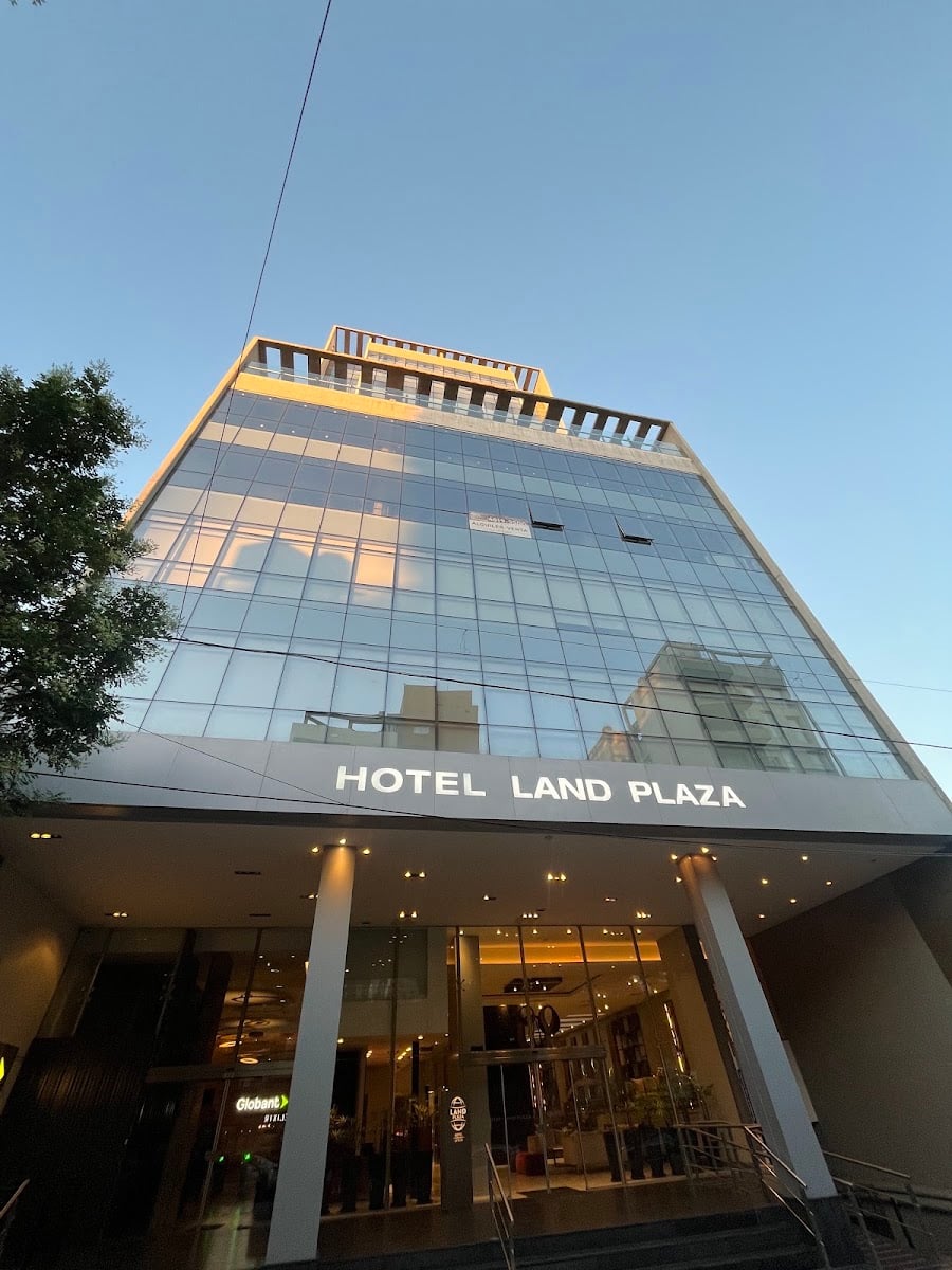 Hotel Land Plaza La Plata