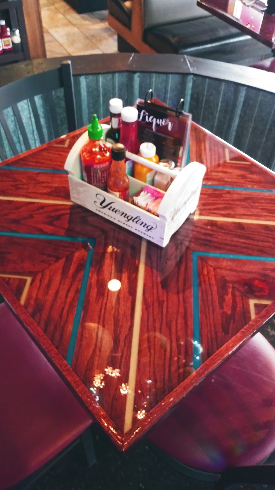 Downtown Ollys Bars & Clubs in Indianapolis – GayOut Guide