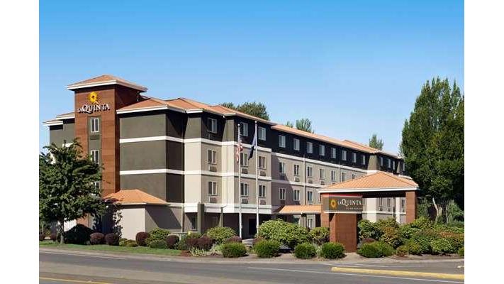 La Quinta Inn & Suites by Wyndham Salem