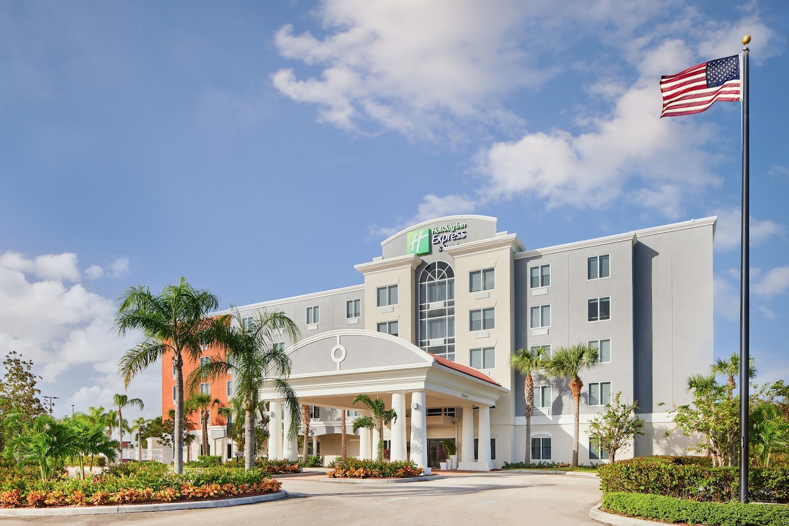 Holiday Inn Express & Suites Port St. Lucie West
