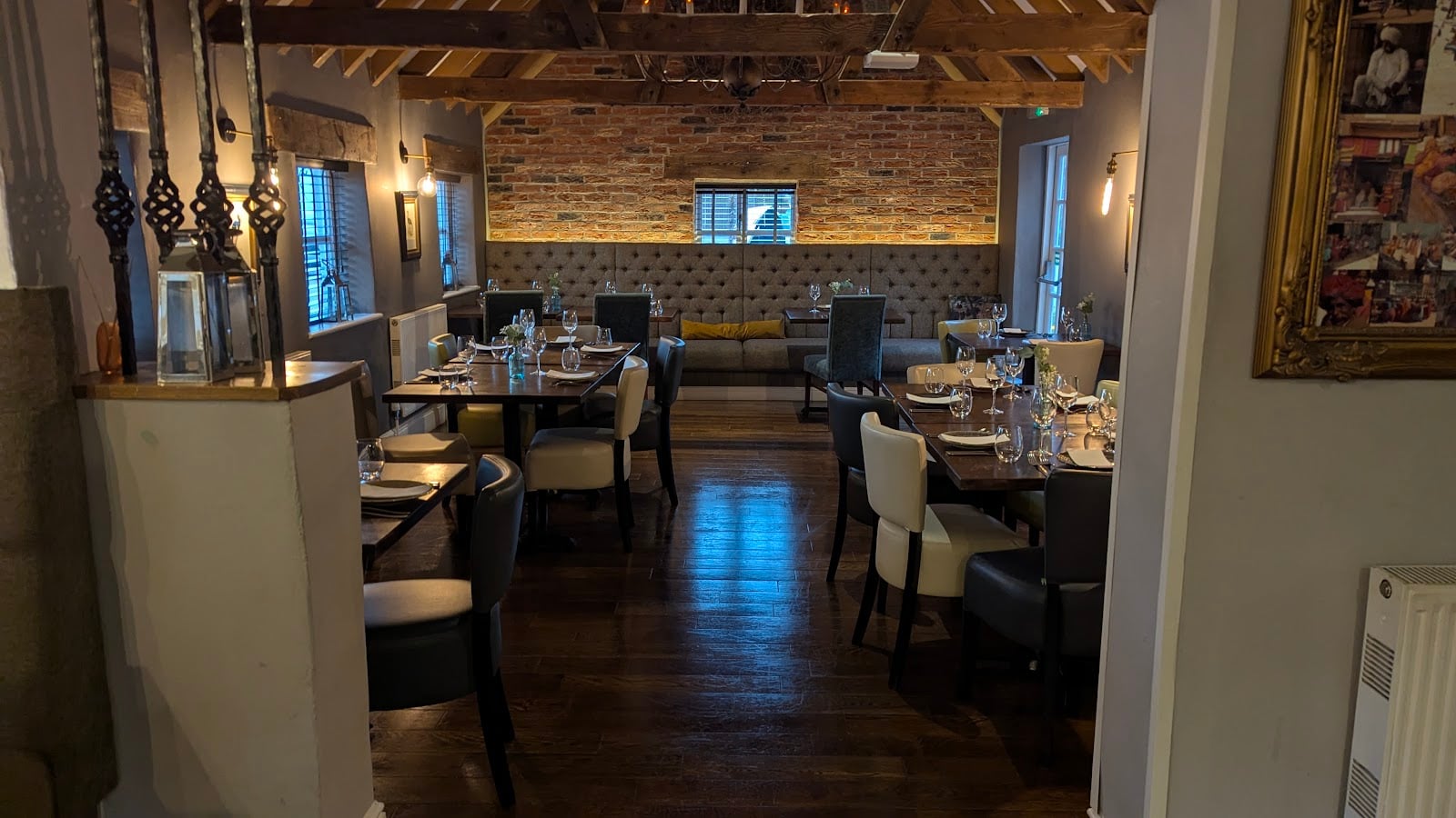 The Falcon Inn Hotels in Hatton – GayOut Guide
