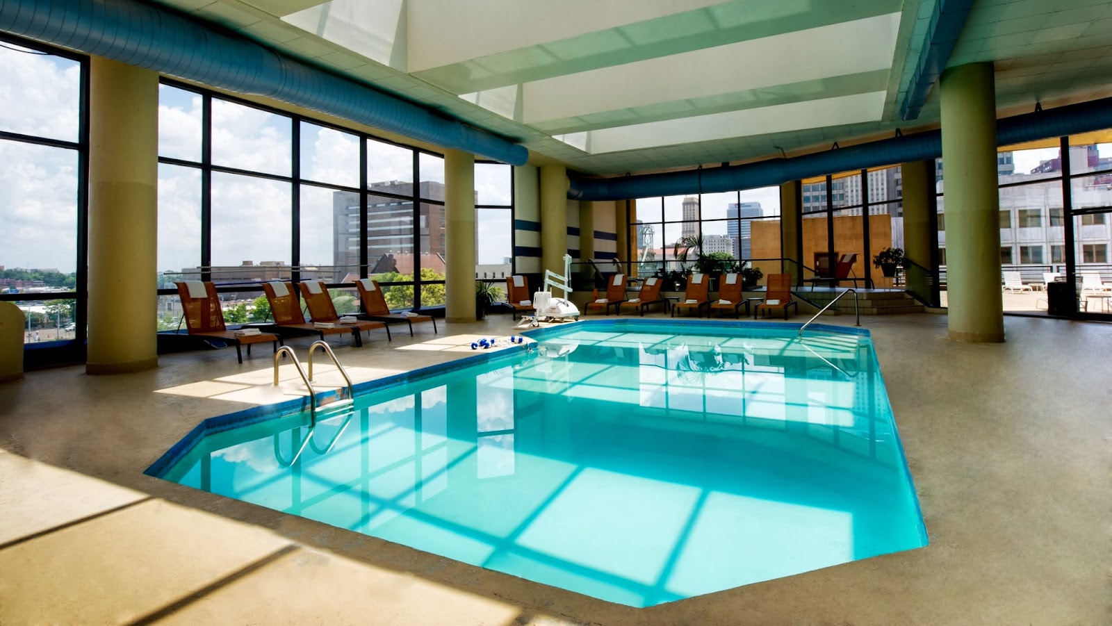 Sheraton Memphis Downtown Hotel Hotels in Memphis – GayOut Guide