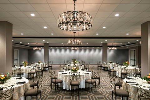 Sheraton Memphis Downtown Hotel Hotels in Memphis – GayOut Guide