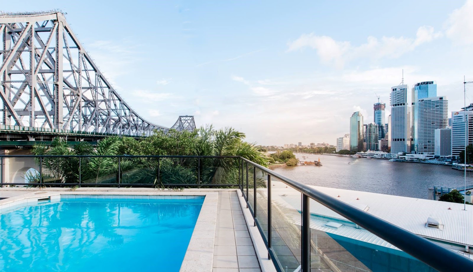 Apartamento Oakwood Hotel & Hotels in Brisbane – GayOut Guide