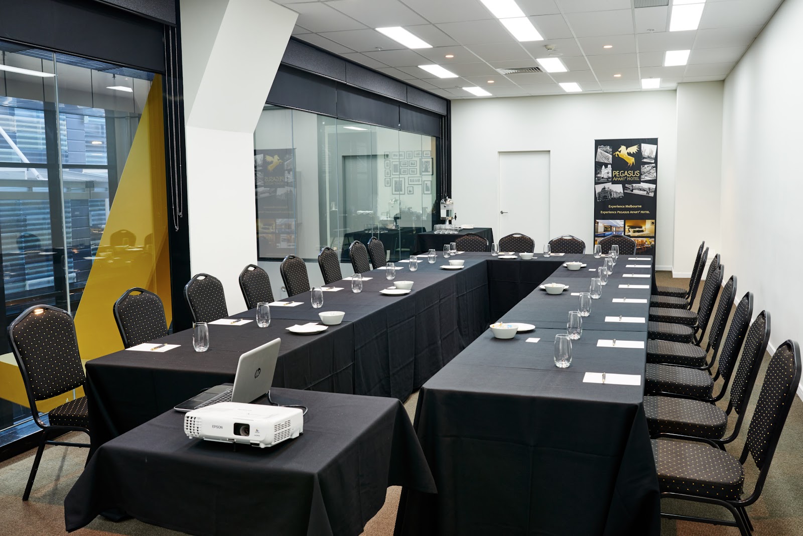 Pegasus Apart'Hotel Hotels in Melbourne – GayOut Guide