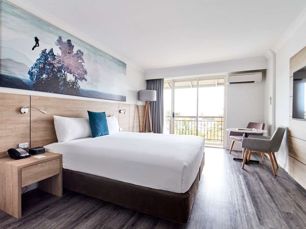 נופש Novotel Cairns Oasis Hotels in Cairns City – GayOut Guide