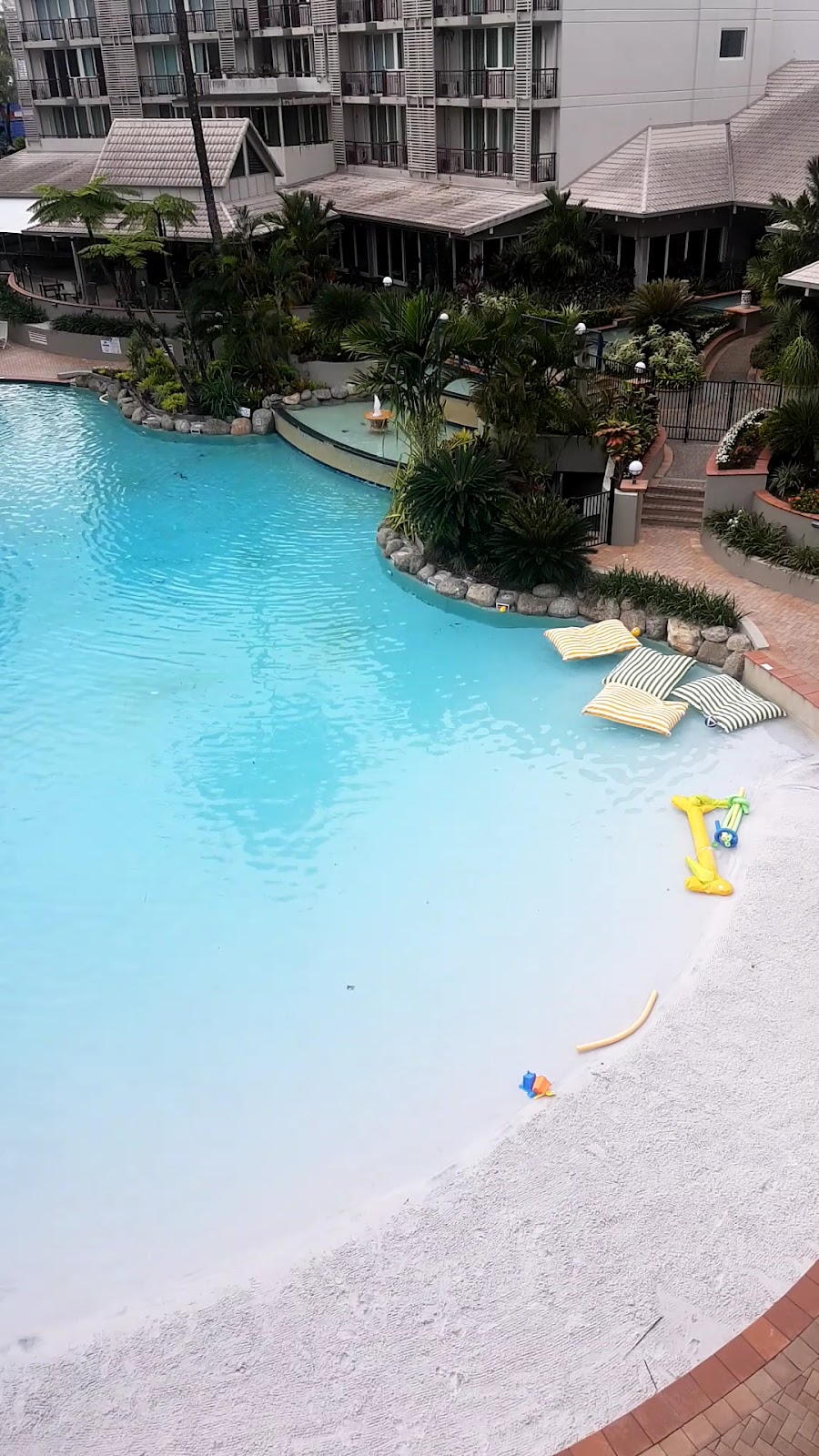 נופש Novotel Cairns Oasis Hotels in Cairns City – GayOut Guide