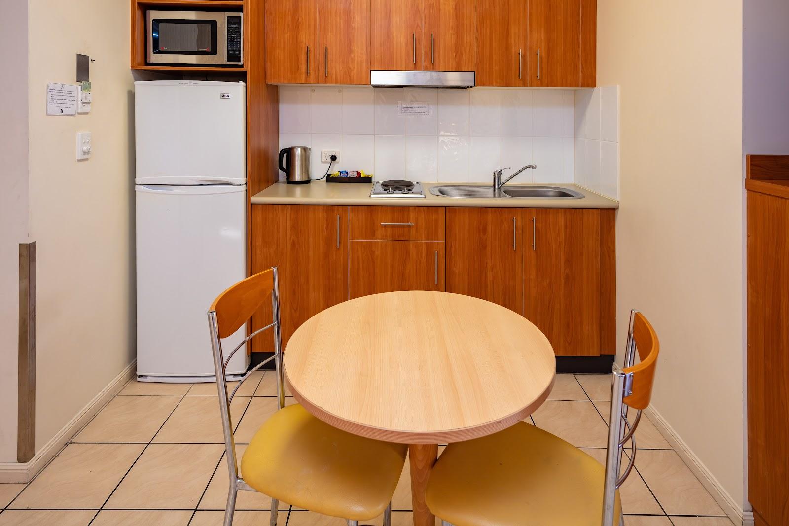 Queens Hotels in Cairns North – GayOut Guide