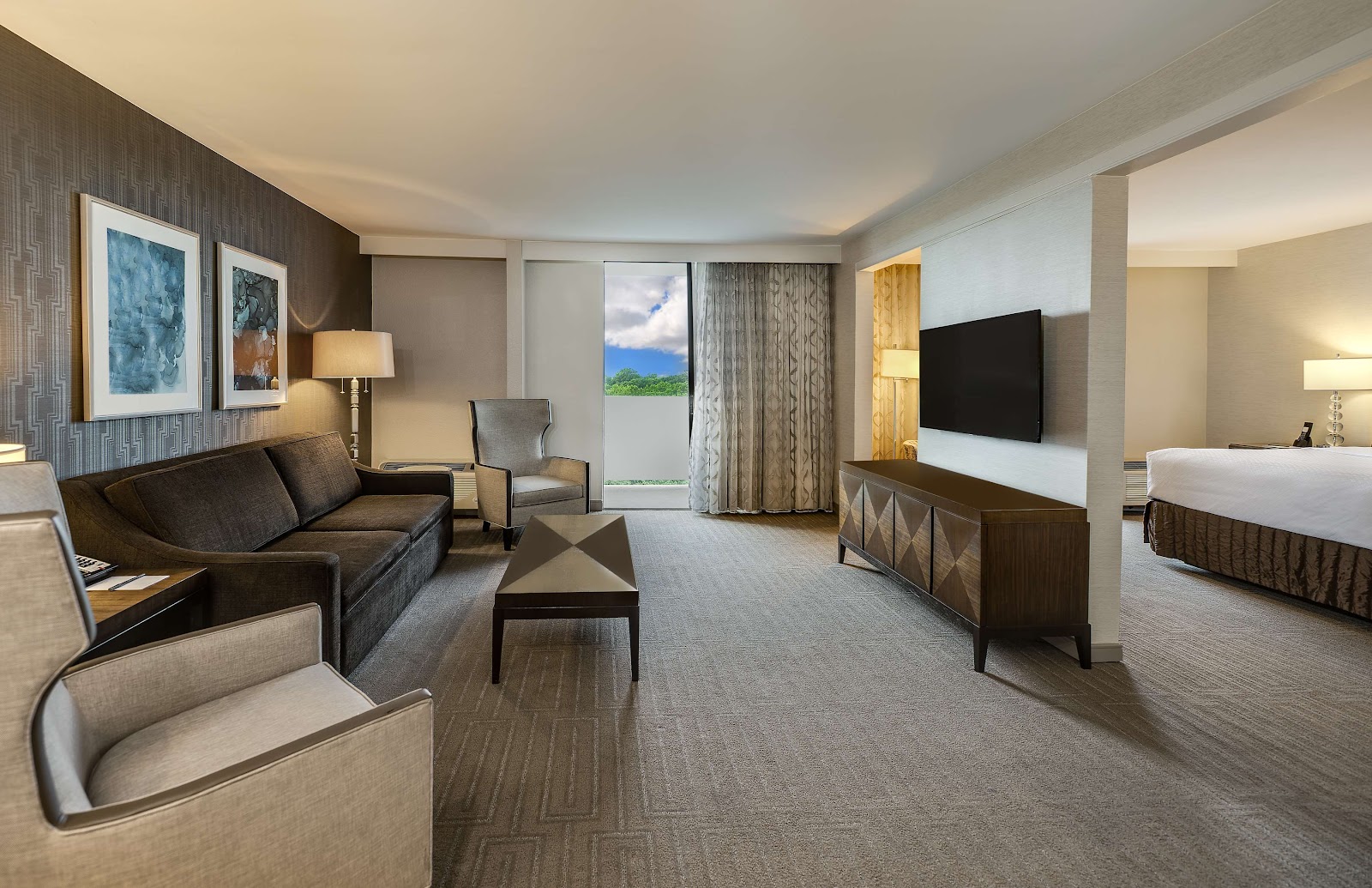 Crowne Plaza Hotels in Charlotte – GayOut Guide
