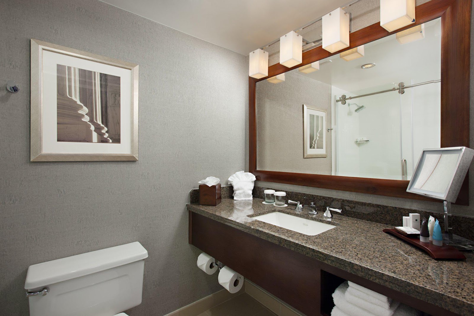 Crowne Plaza Hotels in Charlotte – GayOut Guide